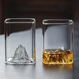 Kvadrātveida viskija glāzes “Kalni” (2 gab., 200 ml)