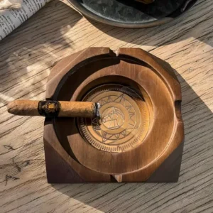 Koka, tumši brūna pelnutrauks cigāriem