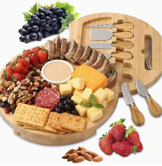 Uzkodu paplāte ar piederumiem